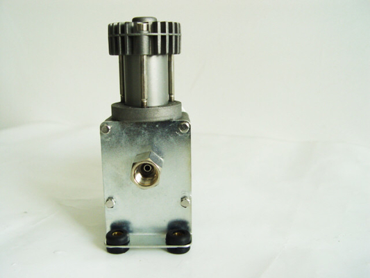 Compresor de aire de la plata 120psi 12V de YURUI 6273R para los sacos hinchables, el tanque de 0,5 galones