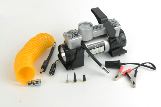 Camión Mini Tire Air Pump color negro de plata 180w de DC de 12 voltios con la luz