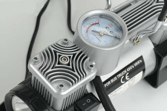 bomba portátil del neumático del metal de Conpressor del aire del coche de 12v 180w 150psi con la luz