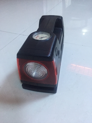 Un buen precio. Bomba ligera negra del neumático de coche del estilo de la moda para toda clase de bolas y de bicicleta en línea