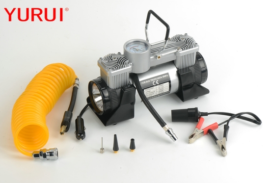 Un buen precio. Camión Mini Tire Air Pump color negro de plata 180w de DC de 12 voltios con la luz en línea