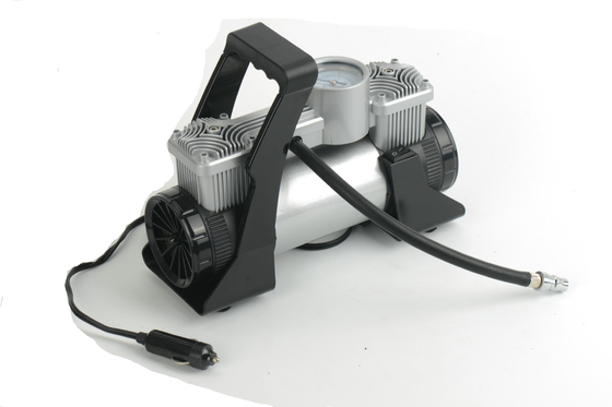 Un buen precio. Compresor de aire de coche portátil DC12v Inflador de neumáticos con caja de plástico en línea